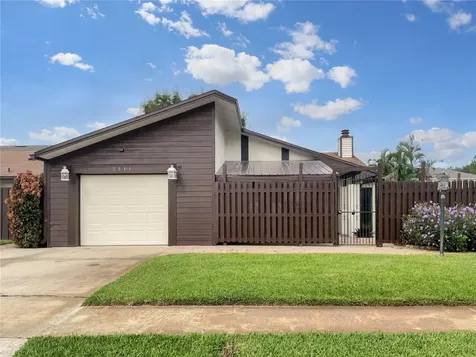 2111 Kings Crossing SW Winter Haven FL 33880