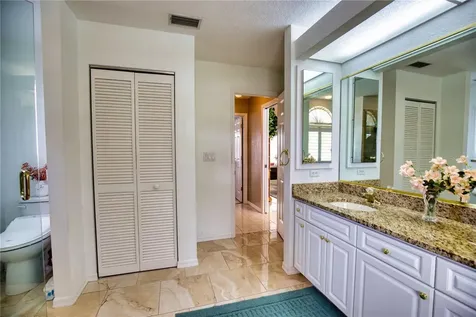 9082 Apple Valley Avenue Englewood FL 34224