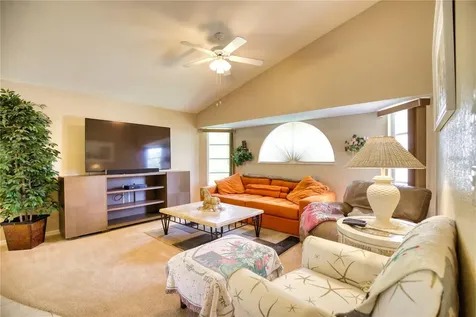 9082 Apple Valley Avenue Englewood FL 34224