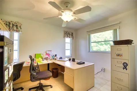 9082 Apple Valley Avenue Englewood FL 34224
