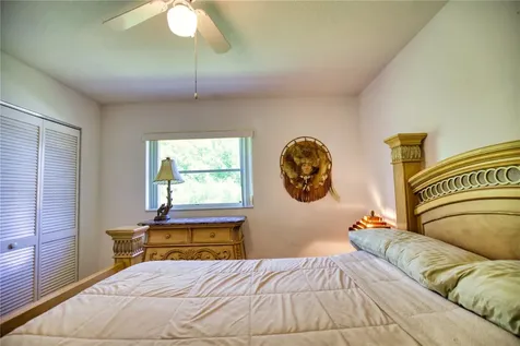9082 Apple Valley Avenue Englewood FL 34224