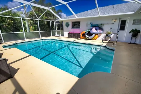 9082 Apple Valley Avenue Englewood FL 34224