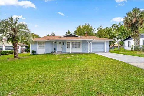 5204 SE 107th Street Belleview FL 34420