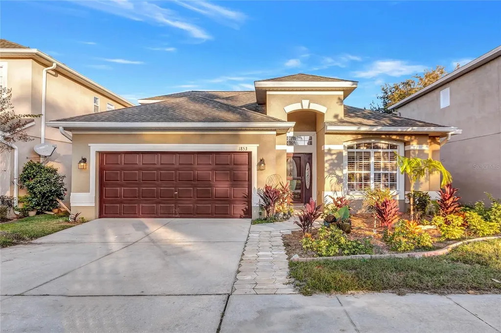 1853 Lakelet Loop Oviedo FL 32765