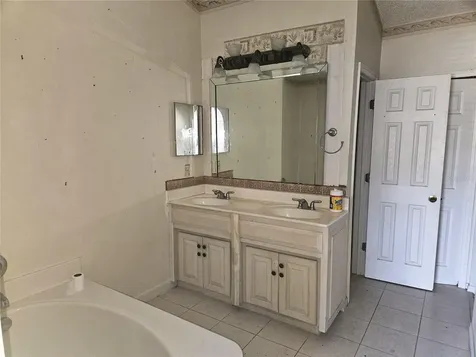 73 London Drive Palm Coast FL 32137