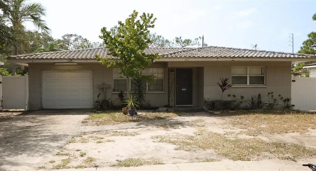 1317 Overlea Street Clearwater FL 33755