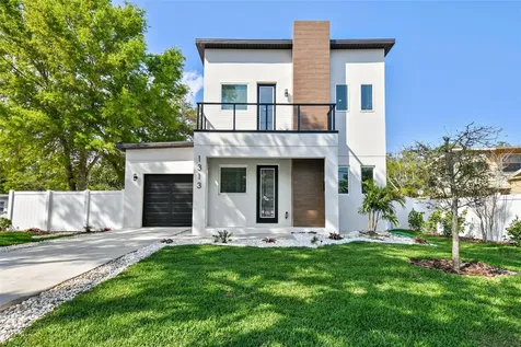 1313 26th Avenue S St Petersburg FL 33705