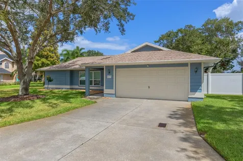 8633 18th Way N St Petersburg FL 33702