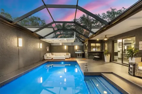 3935 Glen Oaks Manor Drive Sarasota FL 34232
