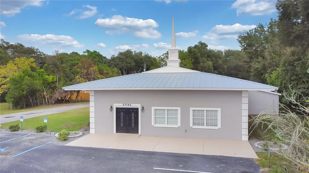 37143 Clinton Avenue Dade City FL 33525