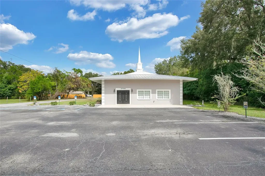 37143 Clinton Avenue Dade City FL 33525