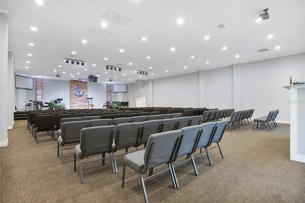 37143 Clinton Avenue Dade City FL 33525