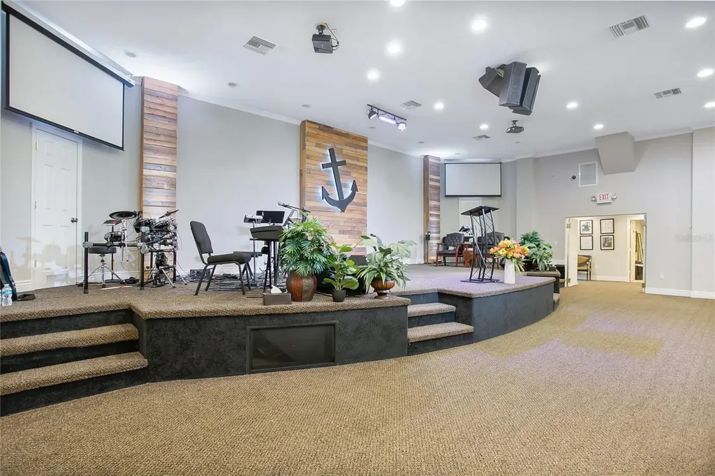 37143 Clinton Avenue Dade City FL 33525