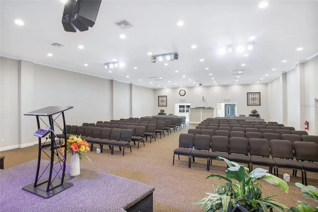 37143 Clinton Avenue Dade City FL 33525