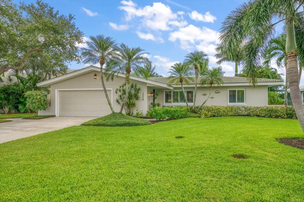 2028 Michigan Avenue NE St Petersburg FL 33703