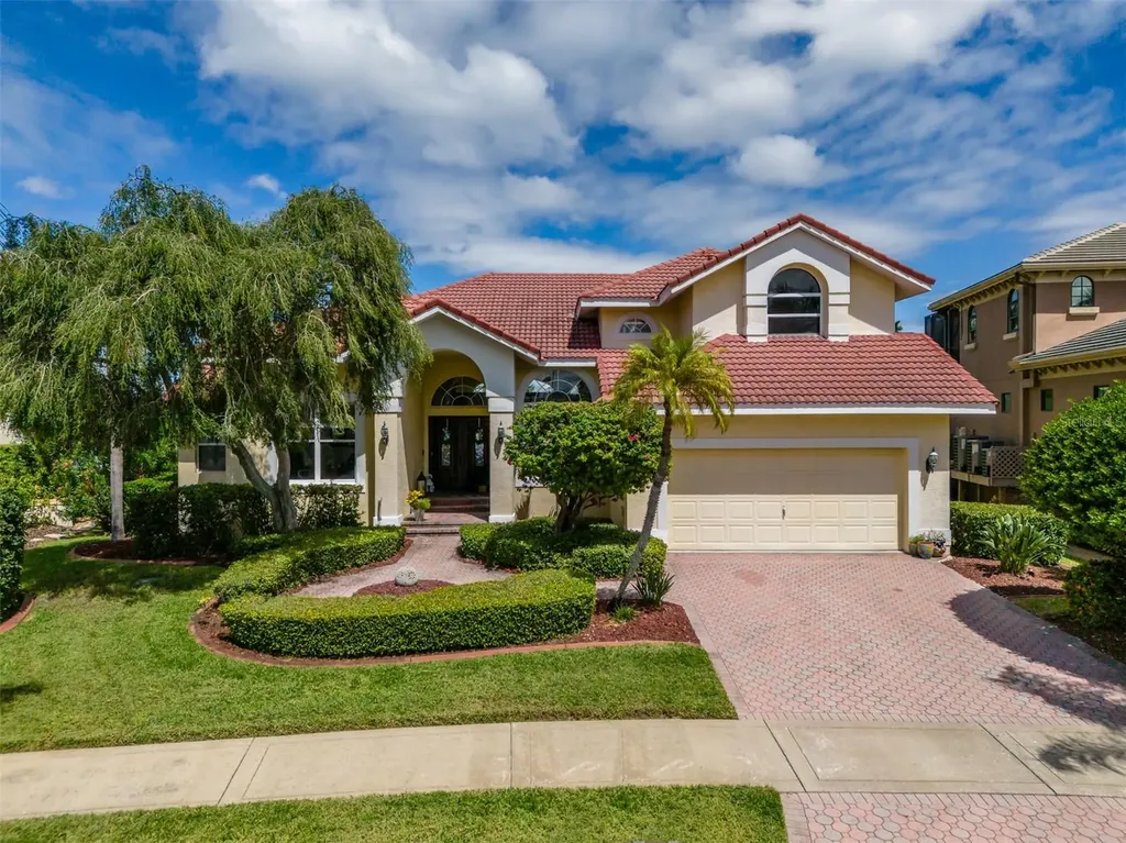 1313 Alhambra Drive Apollo Beach FL 33572