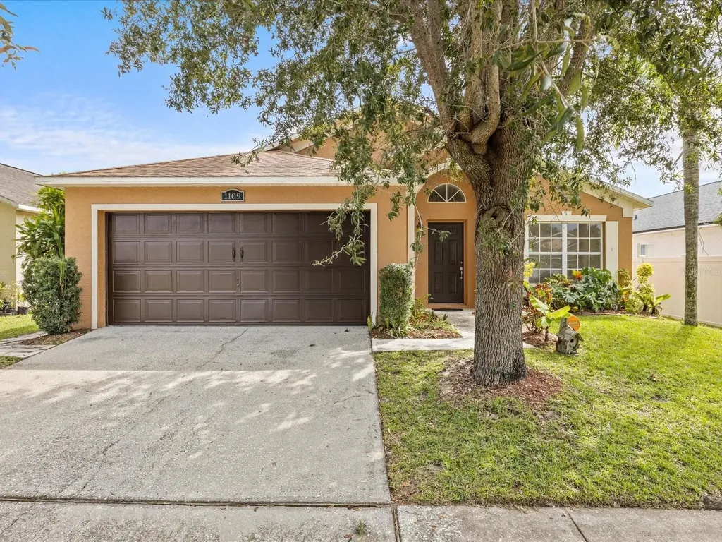 1109 Winding Water Way Clermont FL 34714