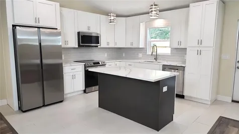 7979 48th Avenue N St Petersburg FL 33709