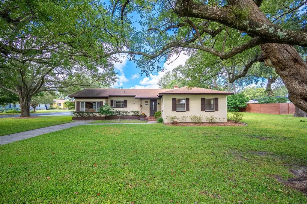 1715 Camphor Drive Lakeland FL 33803