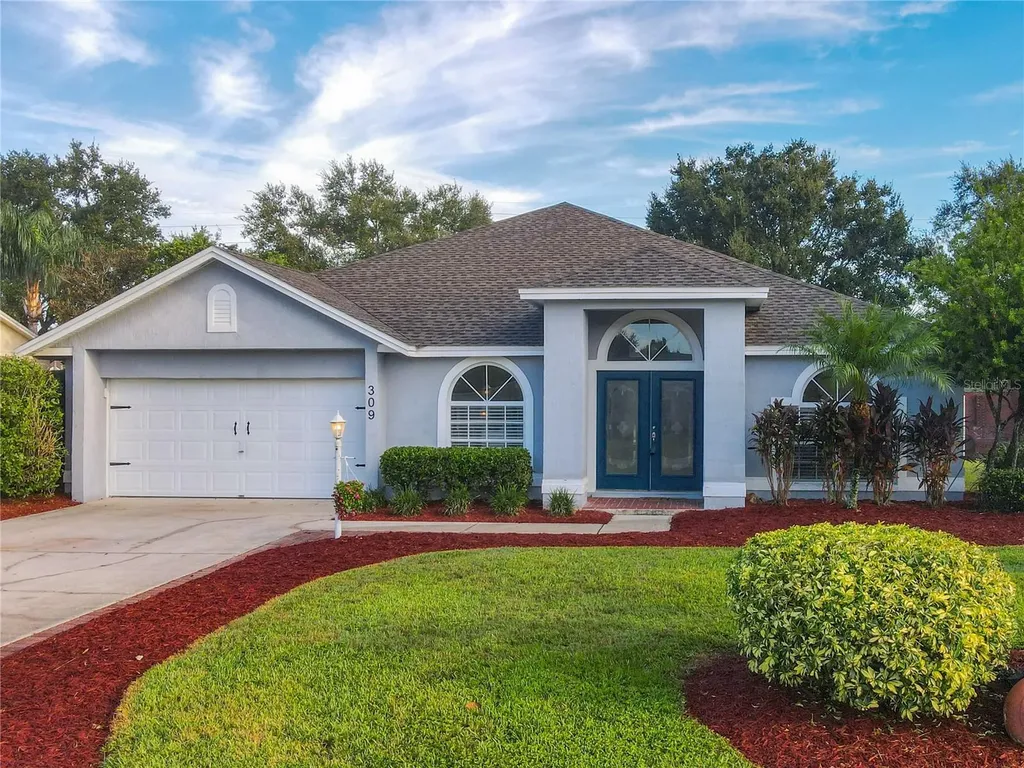 309 Ruby Lake Loop Winter Haven FL 33884