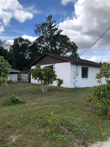 1562 Cattlemen Road Sarasota FL 34232