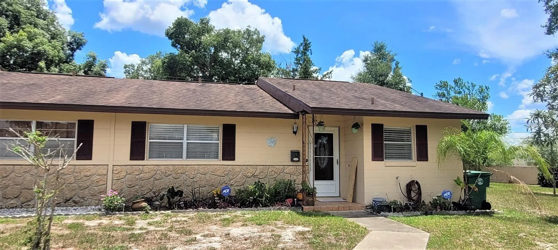 9 Villa Villar Court Deland FL 32724