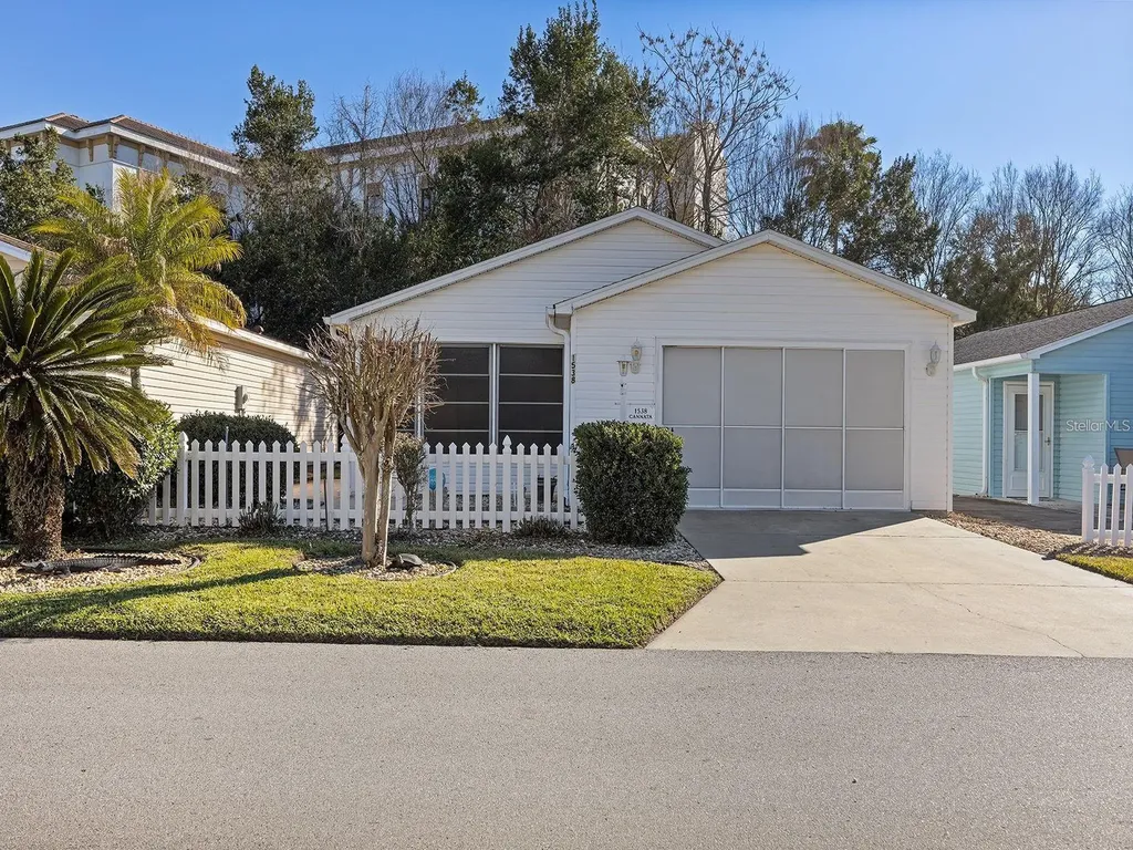 1538 Lozano Avenue Lady Lake FL 32159