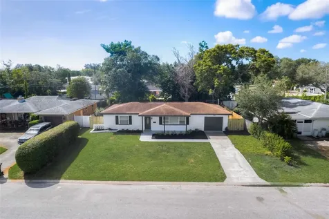 6172 37th Avenue N St Petersburg FL 33710
