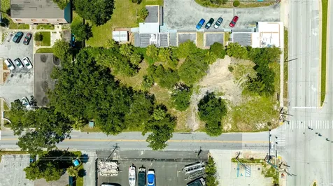 000 Ridgewood Avenue Holly Hill FL 32117