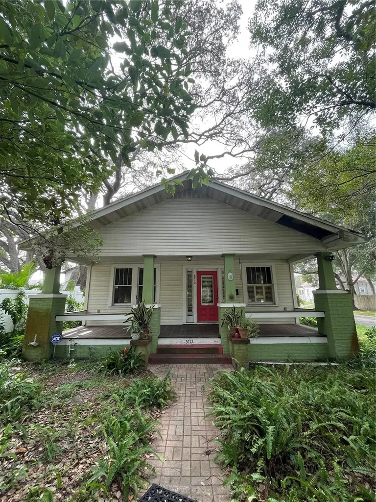 5712 N 9th Street Tampa FL 33604