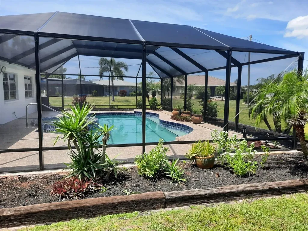 910 Caples Street Englewood FL 34223