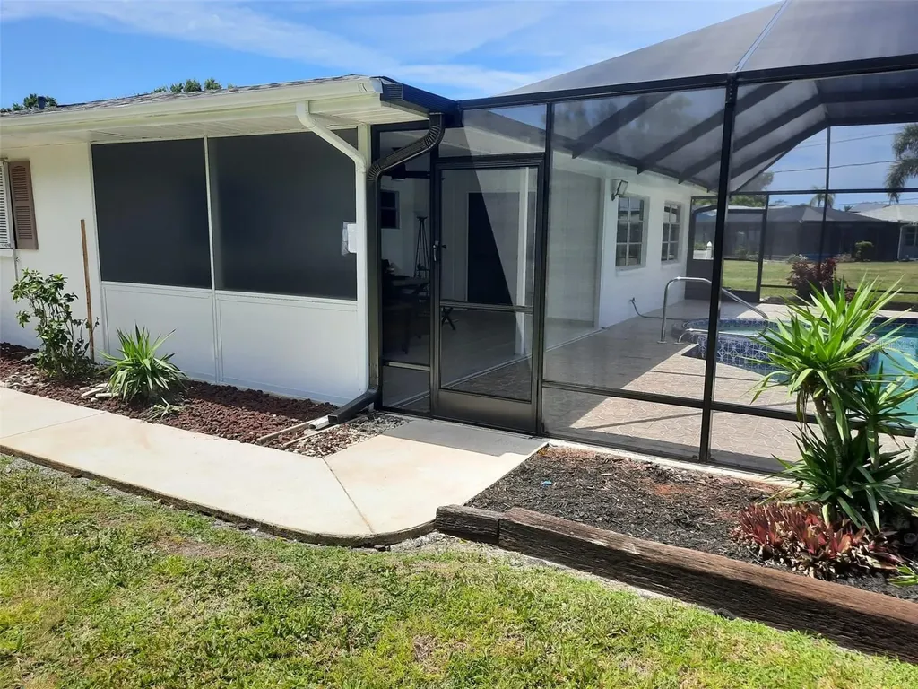 910 Caples Street Englewood FL 34223