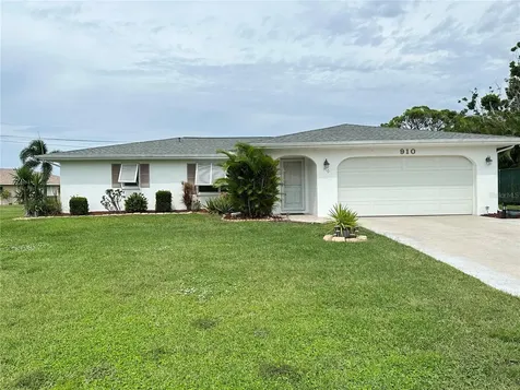 910 Caples Street Englewood FL 34223