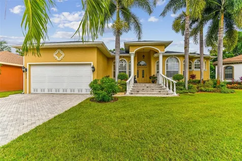 5930 30th Court S St Petersburg FL 33712