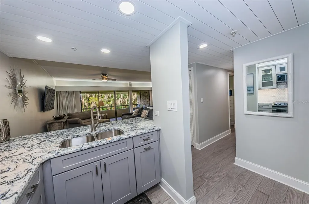 36750 Us Highway 19 N Palm Harbor FL 34684