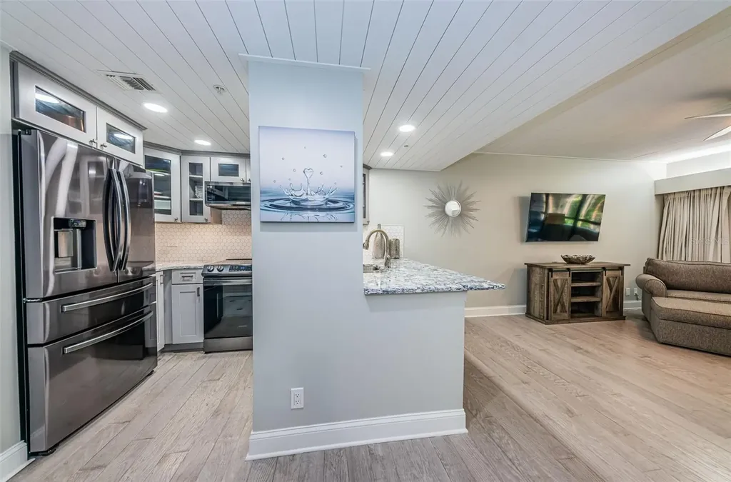 36750 Us Highway 19 N Palm Harbor FL 34684