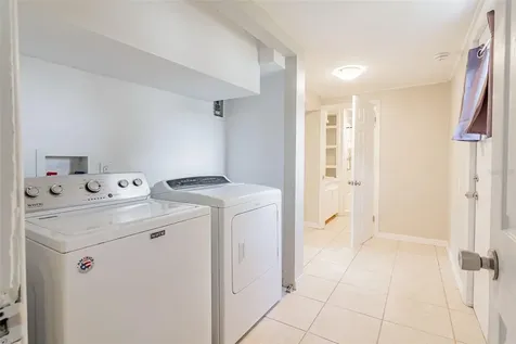 161 N Sunset Drive Mount Dora FL 32757