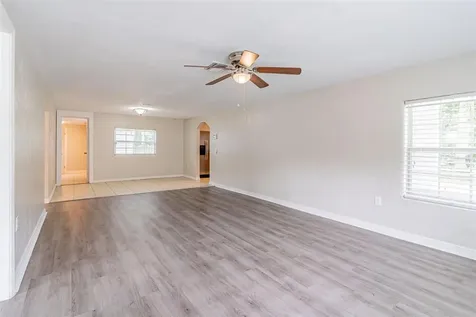 161 N Sunset Drive Mount Dora FL 32757