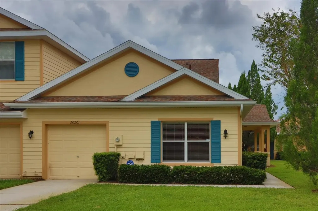 20201 Vintage Oaks Place Tampa FL 33647