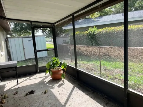 400 83rd Avenue NE St Petersburg FL 33702