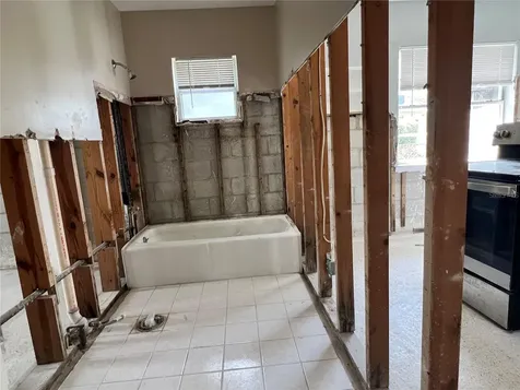 400 83rd Avenue NE St Petersburg FL 33702