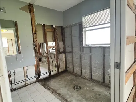 400 83rd Avenue NE St Petersburg FL 33702