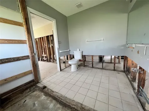 400 83rd Avenue NE St Petersburg FL 33702