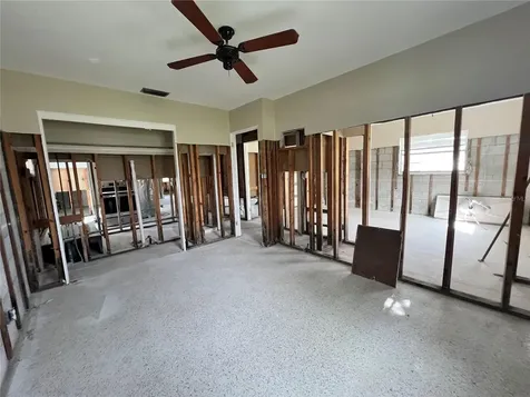 400 83rd Avenue NE St Petersburg FL 33702