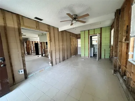 400 83rd Avenue NE St Petersburg FL 33702