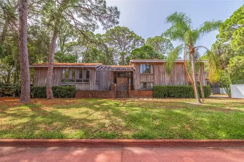 1320 Coral Way S St Petersburg FL 33705