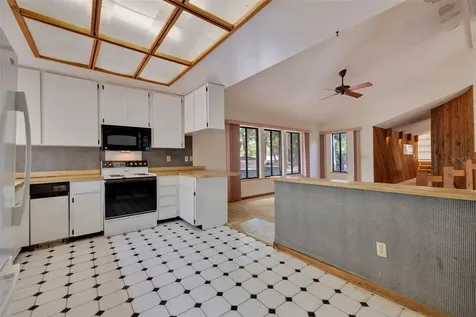 1320 Coral Way S St Petersburg FL 33705