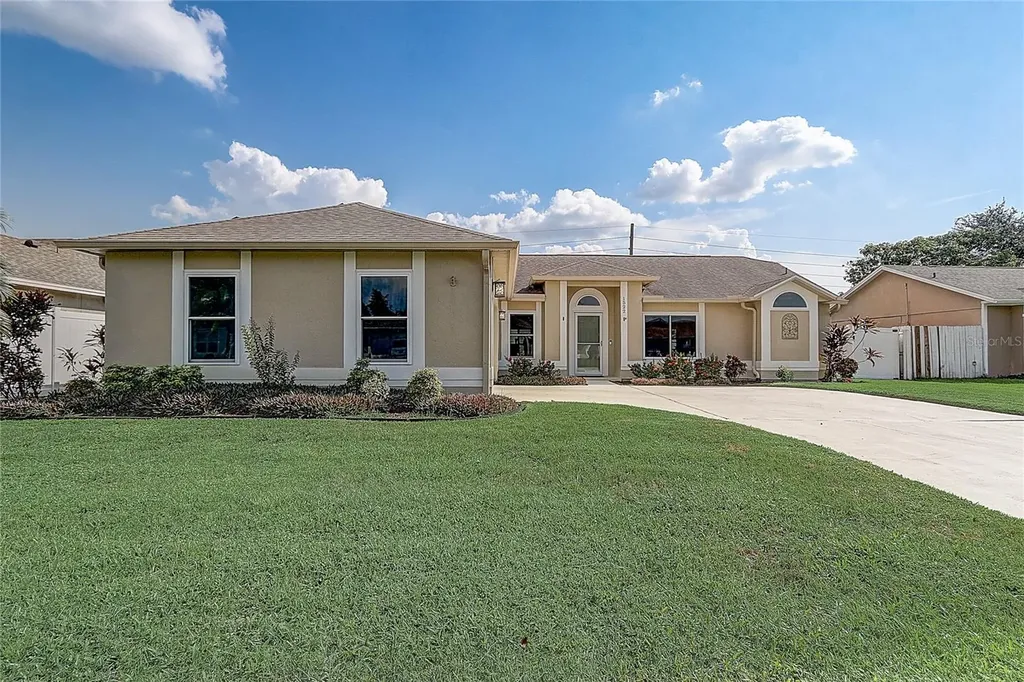 1522 Golden Poppy Court Orlando FL 32824