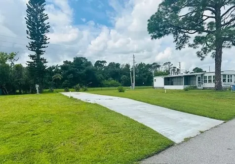 5140 Palena Boulevard North Port FL 34287