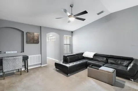 11848 13th Way N St Petersburg FL 33716